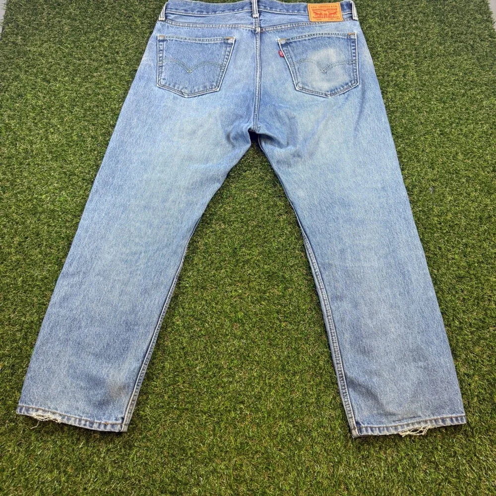 Levis 505 Regular Fit Straight Leg Jeans Mens 36x29 Light Wash Denim 00505-4891